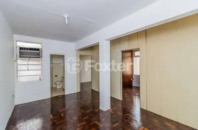 Sala comercial com 1 sala à venda na rua vigário josé inácio, 263, centro histórico, porto alegre, 49 m2 por r$ 125.000