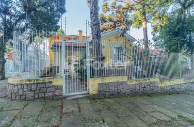 Casa com 4 quartos à venda na rua marquês de abrantes, 10, santo antônio, porto alegre, 205 m2 por r$ 870.000