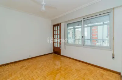 Apartamento com 3 quartos à venda na rua coronel vicente, 465, centro histórico, porto alegre, 61 m2 por r$ 320.000