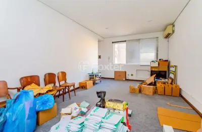 Sala comercial com 1 sala à venda na rua joão guimarães, 31, santa cecília, porto alegre, 55 m2 por r$ 200.000