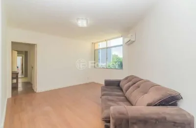 Apartamento com 2 quartos à venda na avenida wenceslau escobar, 1086, tristeza, porto alegre, 63 m2 por r$ 300.000