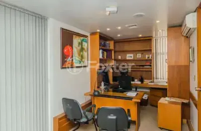 Sala comercial com 1 sala à venda na rua general câmara, 406, centro histórico, porto alegre, 88 m2 por r$ 361.000