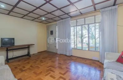 Casa com 2 quartos à venda na rua cipó, 1015, passo da areia, porto alegre, 379 m2 por r$ 800.000