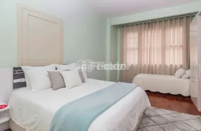 Apartamento com 3 quartos à venda na avenida alberto bins, 591, floresta, porto alegre, 113 m2 por r$ 383.800