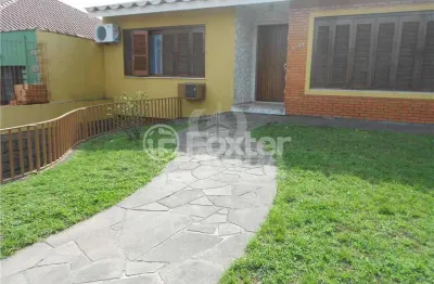 Casa com 3 quartos à venda na avenida rodrigues da fonseca, 1744, vila nova, porto alegre, 250 m2 por r$ 911.600