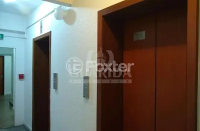 Sala comercial com 1 sala à venda na rua professor annes dias, 112, centro histórico, porto alegre, 64 m2 por r$ 232.000