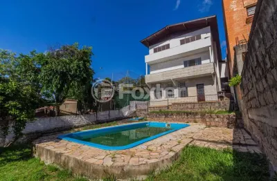 Casa com 4 quartos à venda na praça são caetano, 84, teresópolis, porto alegre, 432 m2 por r$ 1.590.000