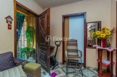 Casa com 3 quartos à venda na rua finlandia, 150, belém velho, porto alegre, 180 m2 por r$ 220.000