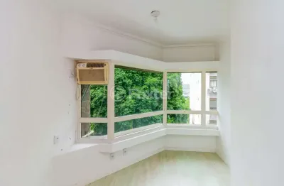 Sala comercial com 1 sala à venda na avenida protásio alves, 2599, rio branco, porto alegre, 29 m2 por r$ 140.000
