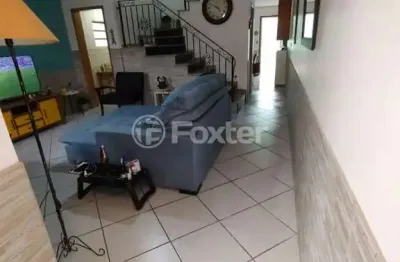 Casa com 2 quartos à venda na rua gonçalves ledo, 271, jardim botânico, porto alegre, 150 m2 por r$ 650.000