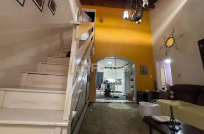 Casa com 4 quartos à venda na rua silva jardim, 35, centro, garibaldi, 300 m2 por r$ 1.757.500