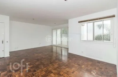 Apartamento com 3 quartos à venda na avenida jacuí, 450, cristal, porto alegre, 131 m2 por r$ 790.000