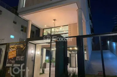 Apartamento com 2 quartos à venda na rua gonçalves dias, 32, menino deus, porto alegre, 64 m2 por r$ 735.000