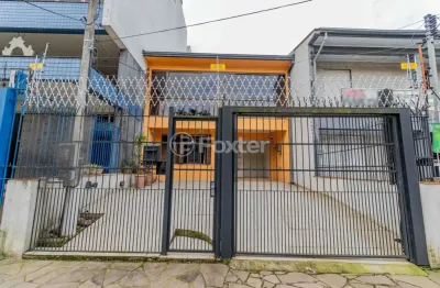 Casa com 4 quartos à venda na rua damasco, 38, azenha, porto alegre, 229 m2 por r$ 680.000