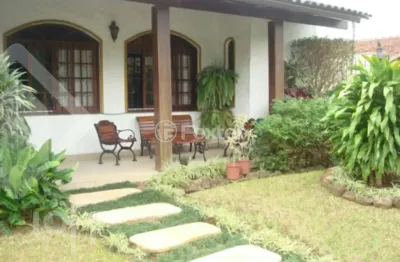 Casa com 4 quartos à venda na rua olécio cavedini, 185, espírito santo, porto alegre, 263 m2 por r$ 850.000