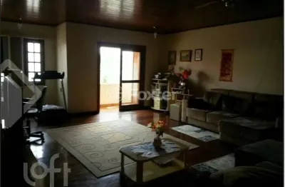 Casa com 4 quartos à venda na rua adroaldo novo correa, 126, cavalhada, porto alegre, 270 m2 por r$ 900.000