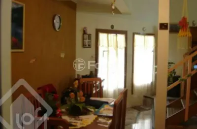 Casa com 3 quartos à venda na rua ney brito, 78, nossa senhora das graças, canoas, 300 m2 por r$ 891.000