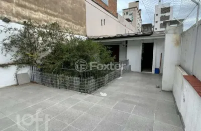 Casa com 3 quartos à venda na rua miguel tostes, 736, rio branco, porto alegre, 201 m2 por r$ 1.350.000