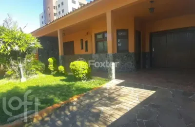Casa com 3 quartos à venda na rua camaquã, 501, camaquã, porto alegre, 151 m2 por r$ 718.000