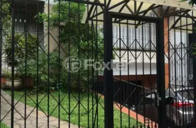 Casa com 5 quartos à venda na rua portugal, 434, são joão, porto alegre, 350 m2 por r$ 1.720.000