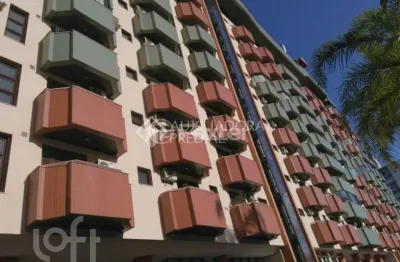 Kitnet / stúdio à venda na avenida independência, 813, independência, porto alegre, 52 m2 por r$ 390.000
