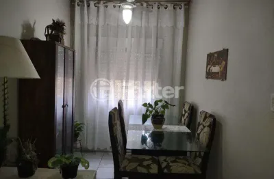 Casa com 2 quartos à venda na avenida capivari, 740, cristal, porto alegre, 100 m2 por r$ 950.000