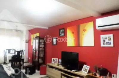 Casa com 3 quartos à venda na rua dos caiaguais, 122, espírito santo, porto alegre, 156 m2 por r$ 638.000