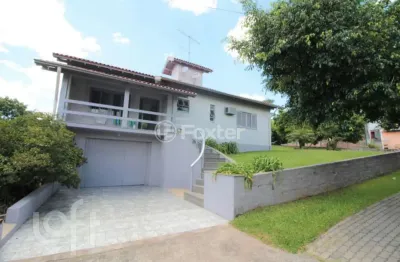 Casa com 3 quartos à venda na avenida pedro quaresma da silva, 1510, boa saúde, novo hamburgo, 167 m2 por r$ 619.000