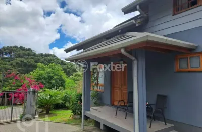 Casa com 3 quartos à venda na rua jahyr da silva veiga, 270, centro, canela, 300 m2 por r$ 2.170.000