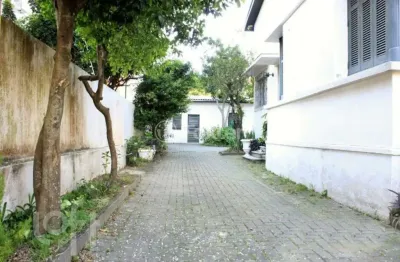 Casa com 5 quartos à venda na rua botafogo, 876, menino deus, porto alegre, 290 m2 por r$ 1.499.000