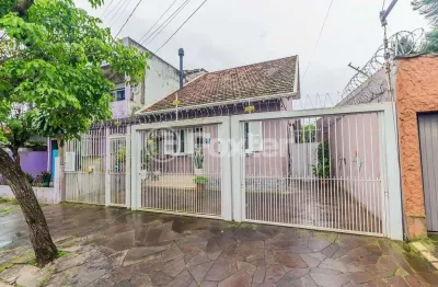 Casa com 4 quartos à venda na rua candiota, 80, passo da areia, porto alegre, 161 m2 por r$ 680.000