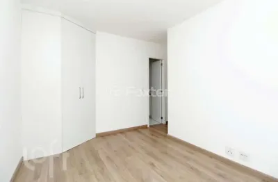 Apartamento com 2 quartos à venda na rua mário antunes da cunha, 185, petrópolis, porto alegre, 66 m2 por r$ 650.000