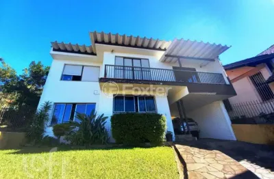 Casa com 3 quartos à venda na rua tristão de alencar, 553, primavera, novo hamburgo, 240 m2 por r$ 749.990