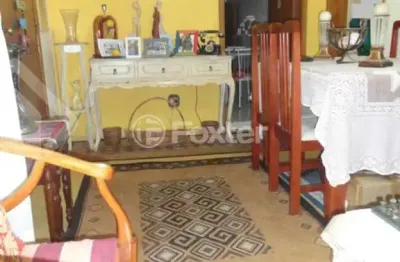 Apartamento com 2 quartos à venda na rua portuguesa, 276, partenon, porto alegre, 61 m2 por r$ 300.000