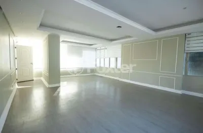 Casa comercial com 1 sala à venda na rua santa cecília, 1556, rio branco, porto alegre, 460 m2 por r$ 1.700.000