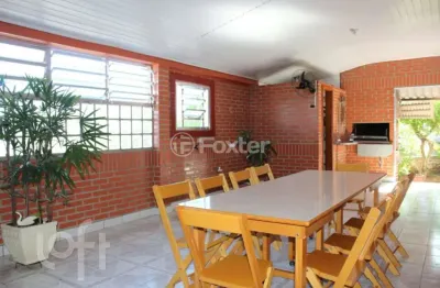 Casa com 5 quartos à venda na rua bagé, 413, dihel, sapucaia do sul, 330 m2 por r$ 699.000