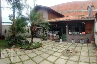 Casa com 3 quartos à venda na rua coronel theodomiro porto da fonseca, 267, são sebastião, esteio, 230 m2 por r$ 500.000