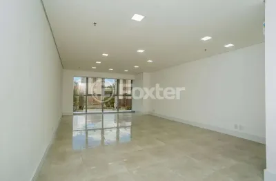 Sala comercial com 1 sala à venda na avenida senador tarso dutra, 565, petrópolis, porto alegre, 48 m2 por r$ 546.250