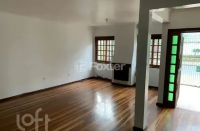 Casa com 3 quartos à venda na rua valparaíso, 937, jardim botânico, porto alegre, 180 m2 por r$ 1.200.000