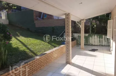 Casa com 2 quartos à venda na rua portugal, 239, rincão, novo hamburgo, 79 m2 por r$ 330.000