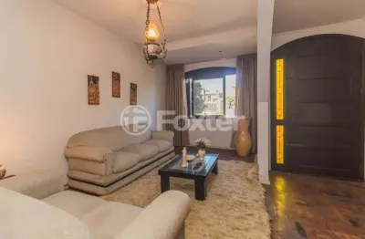 Casa com 3 quartos à venda na avenida vinte e um de abril, 82, sarandi, porto alegre, 186 m2 por r$ 850.000
