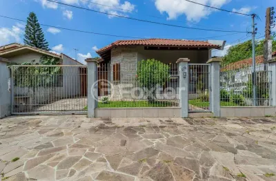 Casa com 3 quartos à venda na rua doutor jorge fayet, 651, chácara das pedras, porto alegre, 360 m2 por r$ 1.400.000