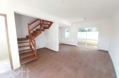 Casa em condomínio fechado com 2 quartos à venda na rua santa mônica, 404, ponta grossa, porto alegre, 65 m2 por r$ 235.000