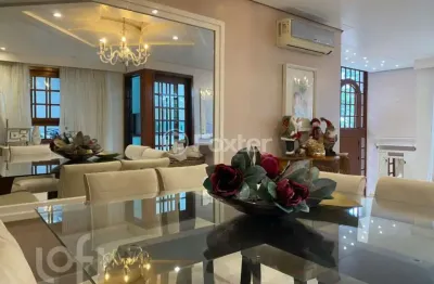 Casa com 3 quartos à venda na rua rio de janeiro, 259, ouro branco, novo hamburgo, 331 m2 por r$ 900.000