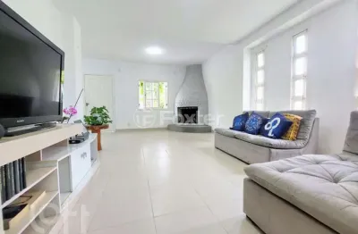 Casa com 5 quartos à venda na rua armando czamanski, 105, ipanema, porto alegre, 291 m2 por r$ 850.000