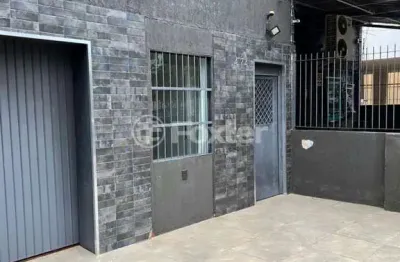 Casa com 3 quartos à venda na avenida alegrete, 474, petrópolis, porto alegre, 245 m2 por r$ 1.300.000