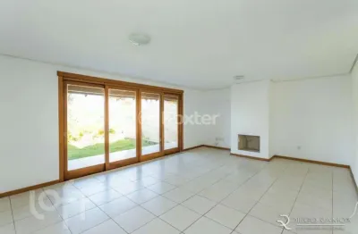 Casa em condomínio fechado com 3 quartos à venda na rua ana maltz knijnik, 100, três figueiras, porto alegre, 436 m2 por r$ 3.700.000