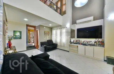 Casa com 3 quartos à venda na rua doutor galdino nunes vieira, 357, jardim itu sabará, porto alegre, 263 m2 por r$ 1.500.000