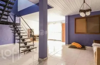 Casa em condomínio fechado com 3 quartos à venda na avenida vicente monteggia, 1020, cavalhada, porto alegre, 290 m2 por r$ 700.000