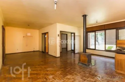 Casa com 4 quartos à venda na rua tomaz edison, 127, santo antônio, porto alegre, 308 m2 por r$ 850.000